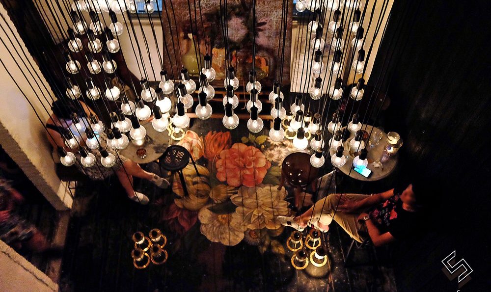 絕美之戀，光影交織的魔幻系酒吧 ★ Wallflowers Upstairs 曼谷中國城必訪