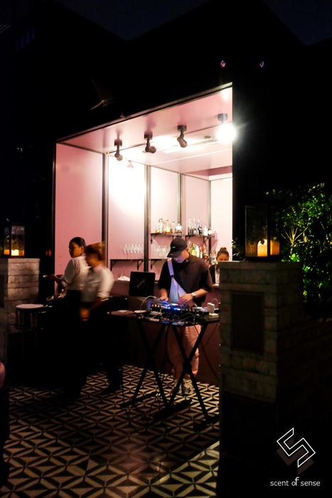 以時尚之名，曼谷空中奢華酒吧 ☆ VOGUE Lounge in MahaNakhon CUBE - 質人星球。品玩生活 sosense.tw