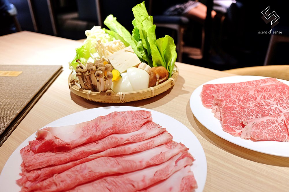 致命的誘人粉嫩，日本A5和牛肉品專賣 & 鍋物料理《筠芝和牛本舖》 - 質人星球。品玩生活 sosense.tw