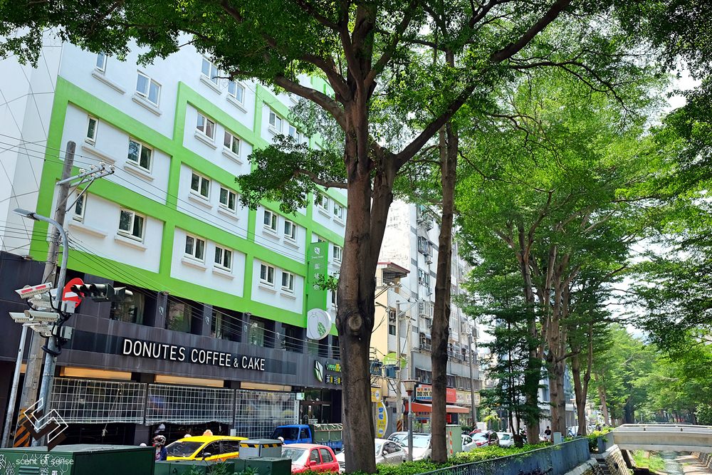 城市裡的綠色微冒險，以有限預算感受無限【逢甲葉綠宿 Fengjia Green Hotel】 - 質人星球。品玩生活 sosense.tw