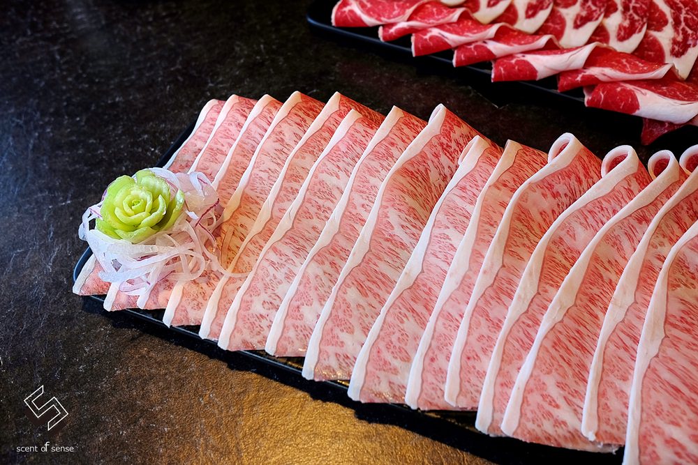 一涮入魂，頂級肉品的美味奧義《% shabu 熟成肉專賣》桃園火鍋推薦 - 質人星球。品玩生活 sosense.tw