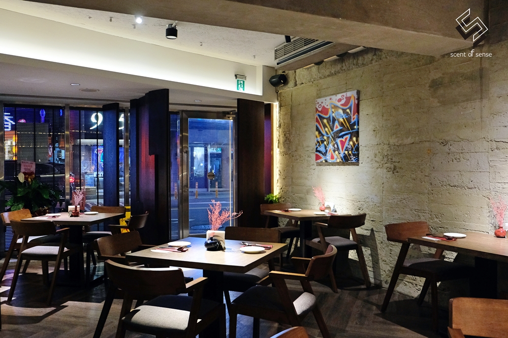 將炙熱留在盤中，把心安放在此【UCHI 吾居炭火餐酒】台北東區餐酒館 - 質人星球。品玩生活 sosense.tw