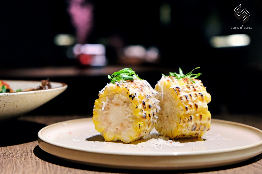 將炙熱留在盤中，把心安放在此【UCHI 吾居炭火餐酒】台北東區餐酒館 - 質人星球。品玩生活 sosense.tw