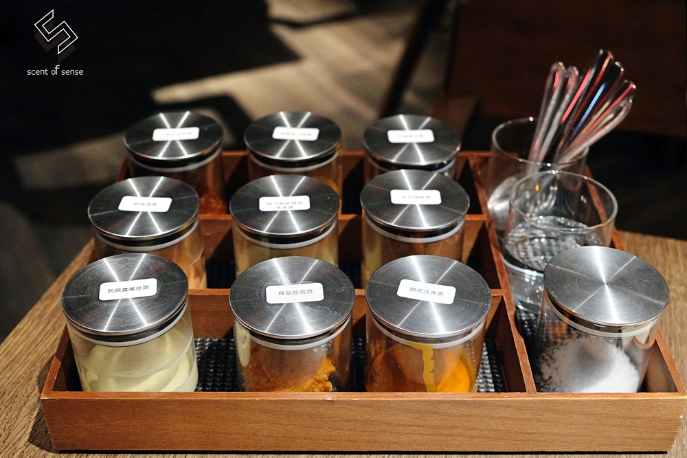 將炙熱留在盤中，把心安放在此【UCHI 吾居炭火餐酒】台北東區餐酒館 - 質人星球。品玩生活 sosense.tw