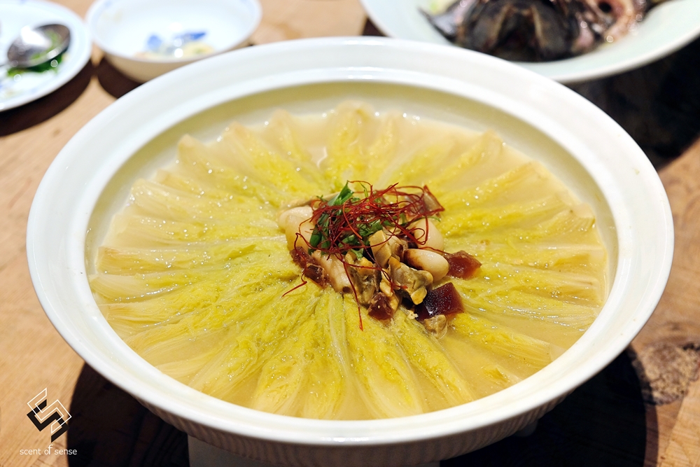 用一鍋雞湯，開啟一場隱秘的宴席《春韭 晴光店》中山區無菜單私廚推薦 - 質人星球。品玩生活 sosense.tw