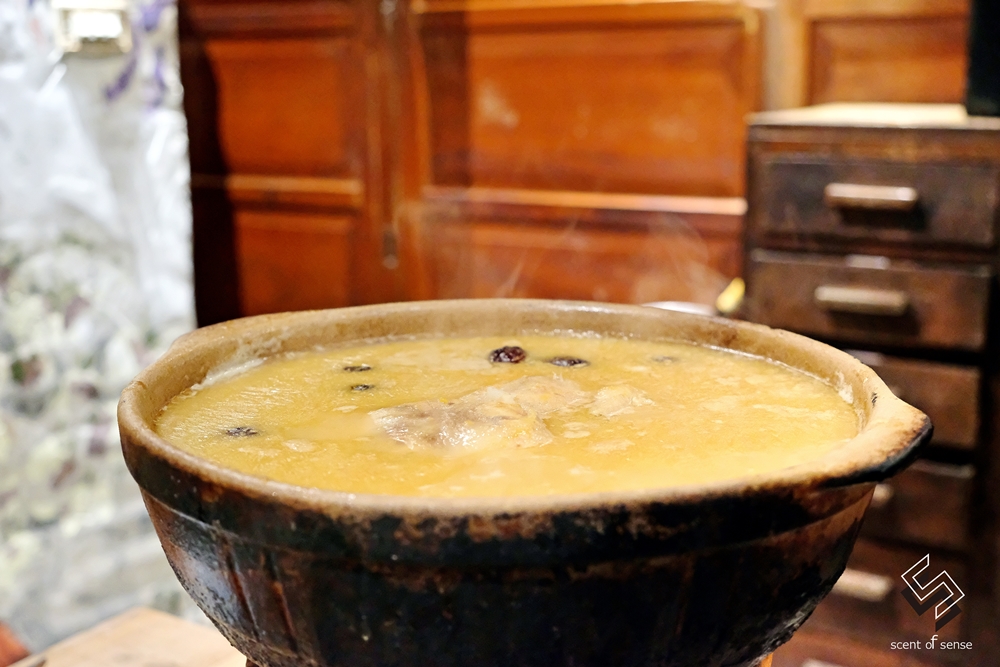 用一鍋雞湯，開啟一場隱秘的宴席《春韭 晴光店》中山區無菜單私廚推薦 - 質人星球。品玩生活 sosense.tw