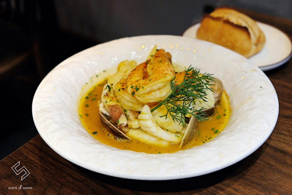 慾念成詩，在微醺裡找到出口《文火處方 料理所》大安區預約制餐酒館 - 質人星球。品玩生活 sosense.tw