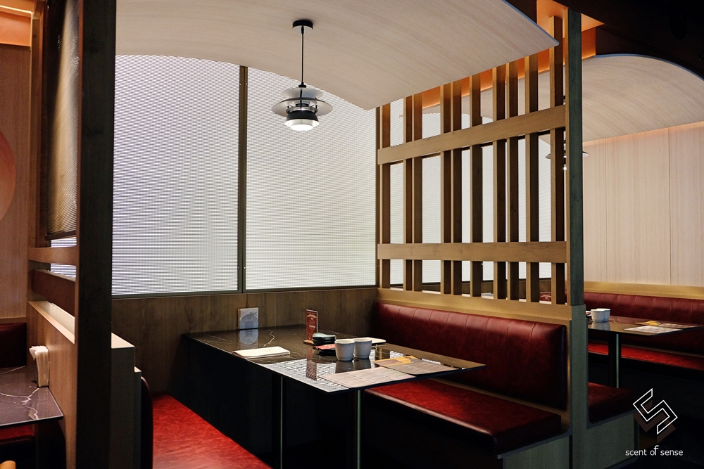 微醺自由，登上酒吧等級的《Roado 麓島居酒聚場》桃園藝文特區全時段居酒屋 - 質人星球。品玩生活 sosense.tw