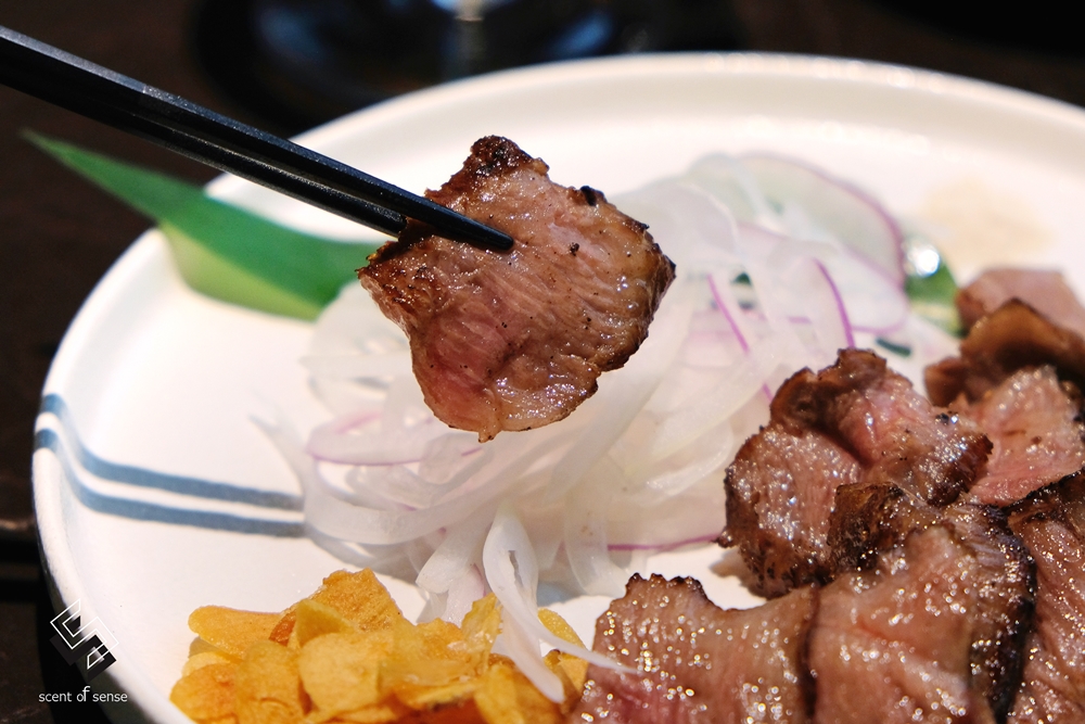 微醺自由，登上酒吧等級的《Roado 麓島居酒聚場》桃園藝文特區全時段居酒屋 - 質人星球。品玩生活 sosense.tw