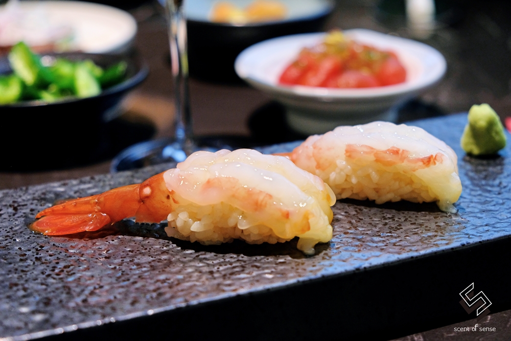 微醺自由，登上酒吧等級的《Roado 麓島居酒聚場》桃園藝文特區全時段居酒屋 - 質人星球。品玩生活 sosense.tw