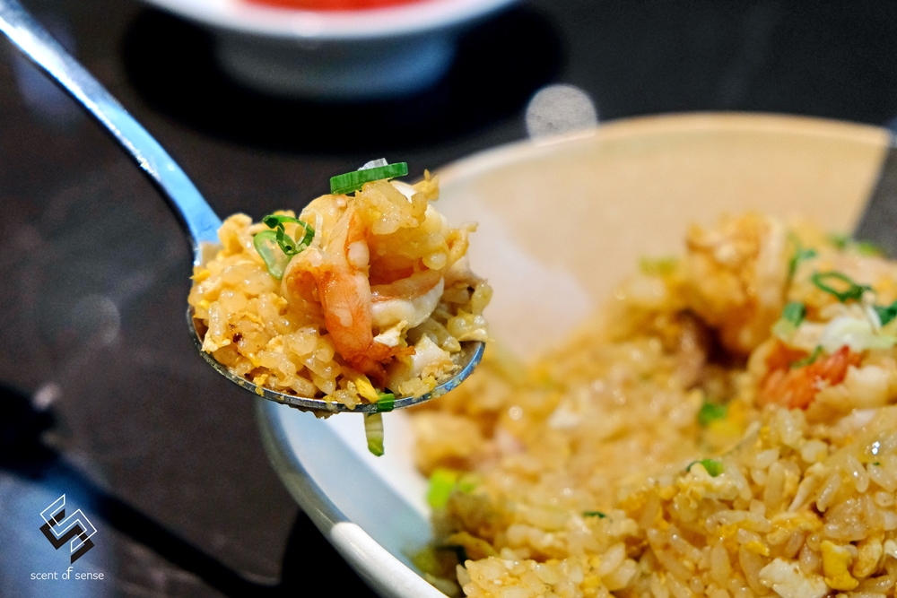 微醺自由，登上酒吧等級的《Roado 麓島居酒聚場》桃園藝文特區全時段居酒屋 - 質人星球。品玩生活 sosense.tw