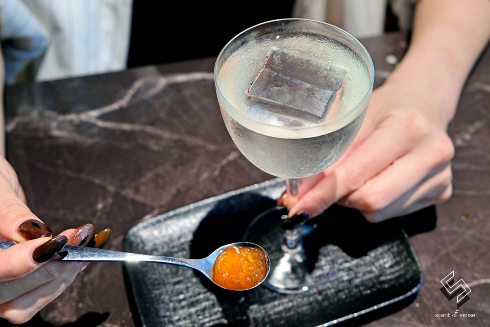 微醺自由，登上酒吧等級的《Roado 麓島居酒聚場》桃園藝文特區全時段居酒屋 - 質人星球。品玩生活 sosense.tw