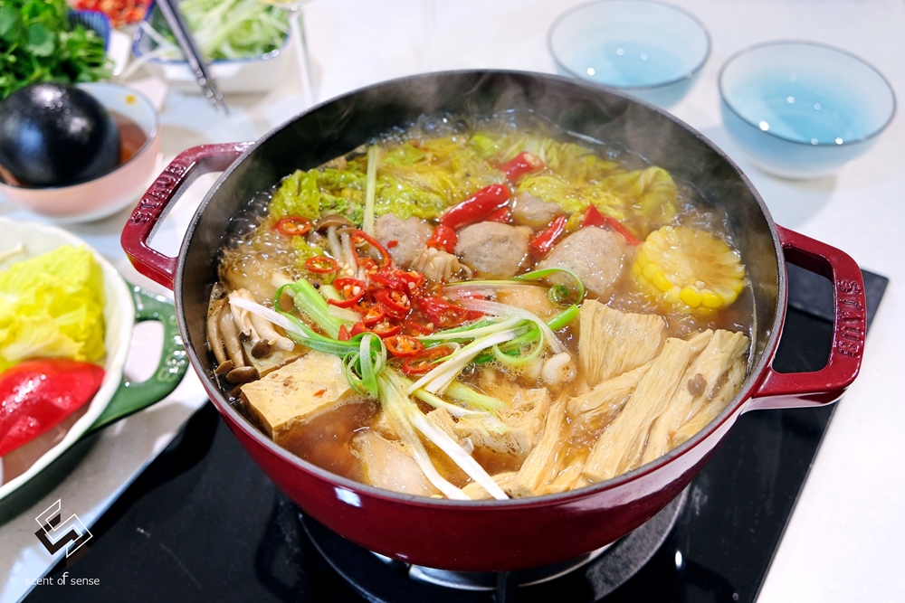 杯光交錯間，舀起一池豐盛的人間煙火《全國麗園大飯店．一斤肉牛肉爐》宅配推薦 - 質人星球。品玩生活 sosense.tw