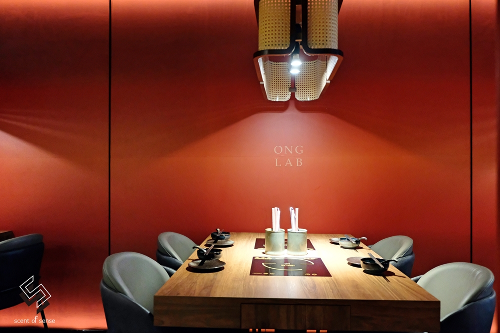 酸麻醺共振，解析愛情的風味公式【王匯所 Ong Lab】東區新潮派酸菜白肉鍋 - 質人星球。品玩生活 sosense.tw