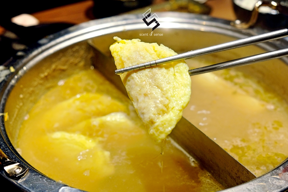 酸麻醺共振，解析愛情的風味公式【王匯所 Ong Lab】東區新潮派酸菜白肉鍋 - 質人星球。品玩生活 sosense.tw